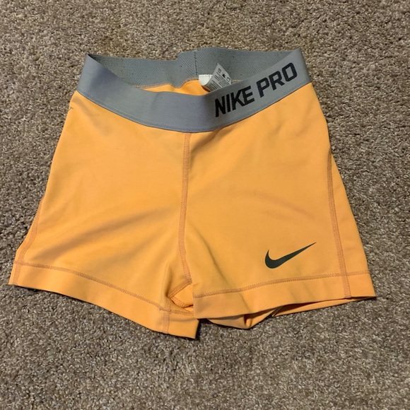 Nike Pants - Nike pro fit